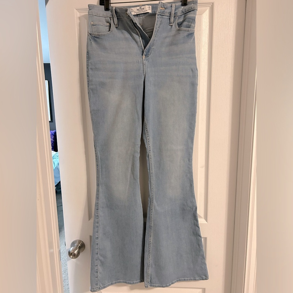 Hollister Curvy high rise vintage flare jeans